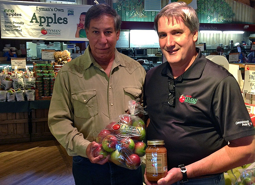 U.S. Department of Agriculture (USDA) Under Secretary for Marketing and Regulatory Programs (MRP) Edward Avalos and Lyman Orchards owner John Lyman III tour the orchard’s Apple Barrel Market in Middlefield, CT