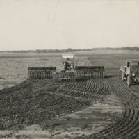 https://omeka-dev.nal.usda.gov/exhibits/speccoll/files/imports/manuscript_collections/ag_engineer/c256_press-wheel-type-seeder_001_cropped.jpg